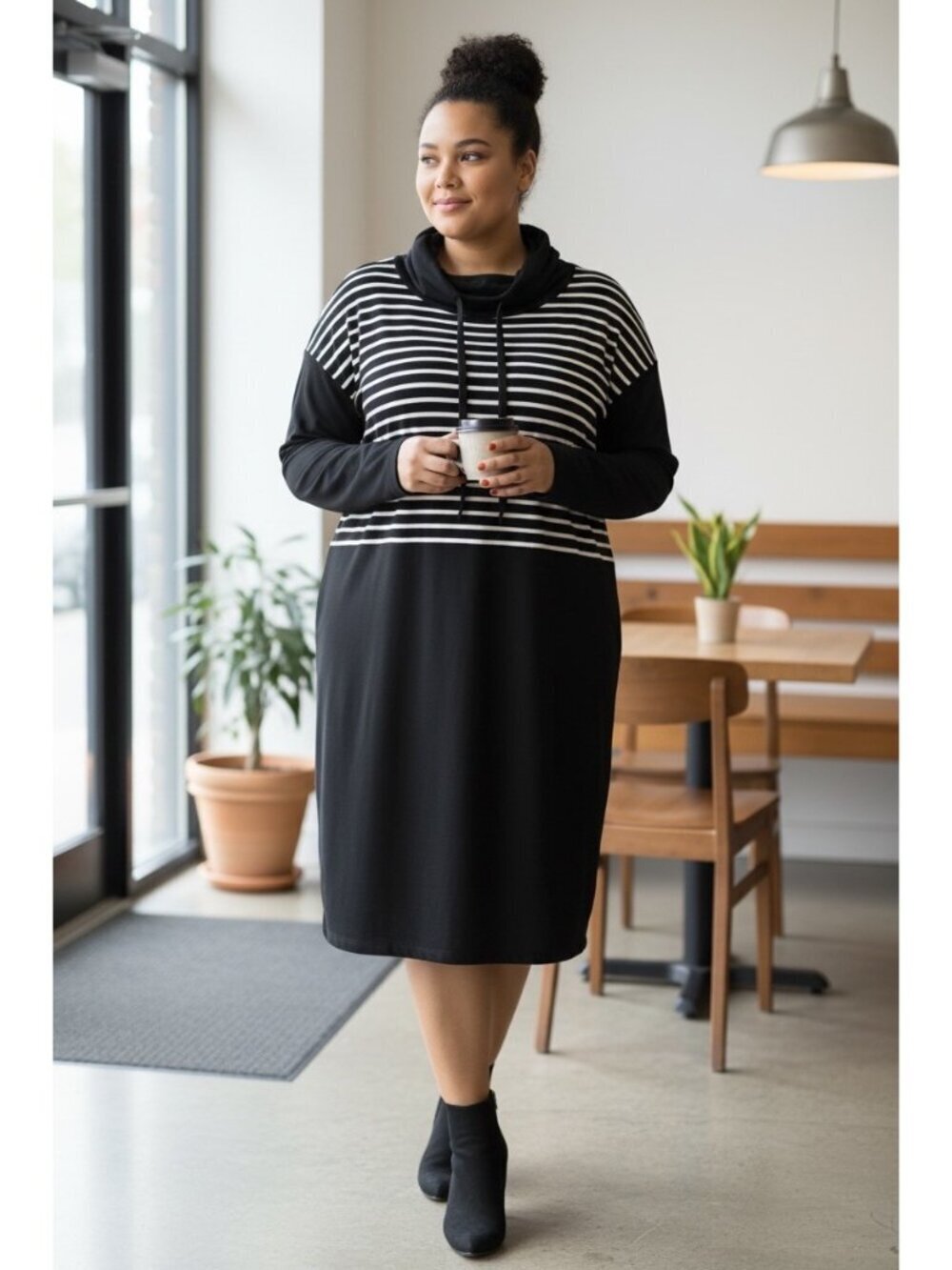 Culture Code Women's Black & White. Cowl Neck Longsleeve Dress W/ Pockets